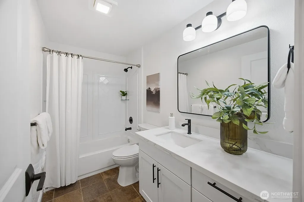 746 Kirkland Circle Kirkland WA 98033