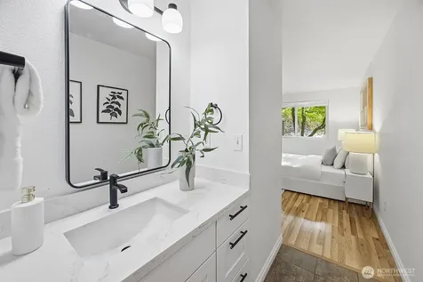 746 Kirkland Circle Kirkland WA 98033