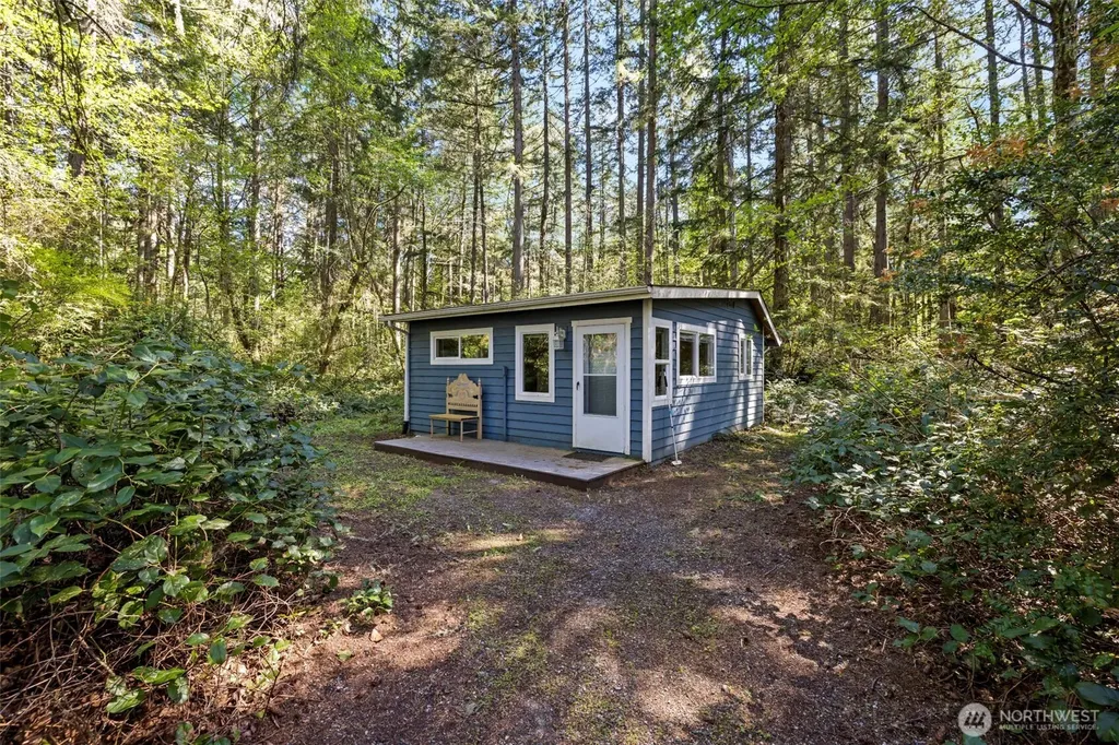 28525 143rd Avenue SW Vashon WA 98070