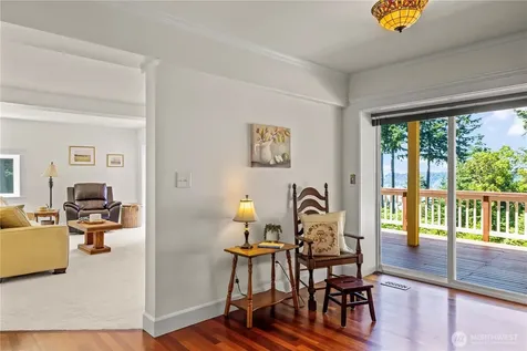 28525 143rd Avenue SW Vashon WA 98070