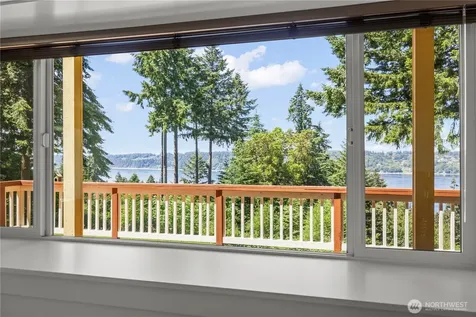28525 143rd Avenue SW Vashon WA 98070