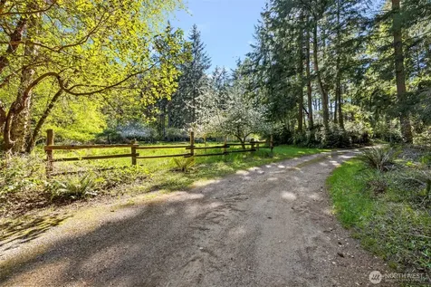 28525 143rd Avenue SW Vashon WA 98070