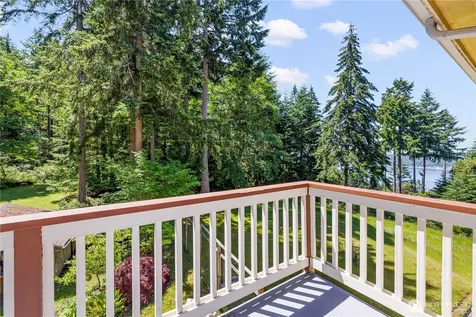 28525 143rd Avenue SW Vashon WA 98070