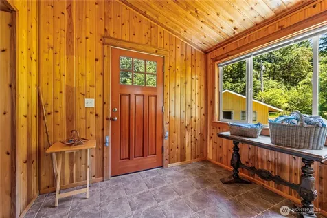 28525 143rd Avenue SW Vashon WA 98070
