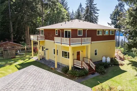 28525 143rd Avenue SW Vashon WA 98070