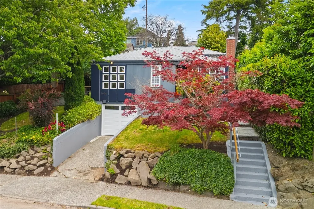 2804 Prosch Avenue W Seattle WA 98119