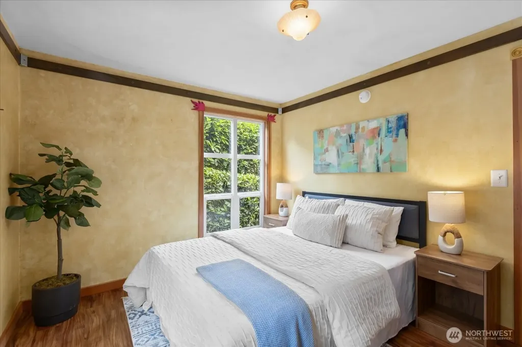 2804 Prosch Avenue W Seattle WA 98119