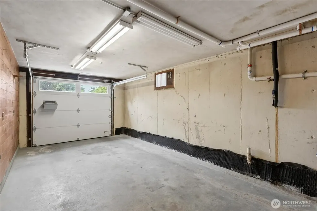 2804 Prosch Avenue W Seattle WA 98119