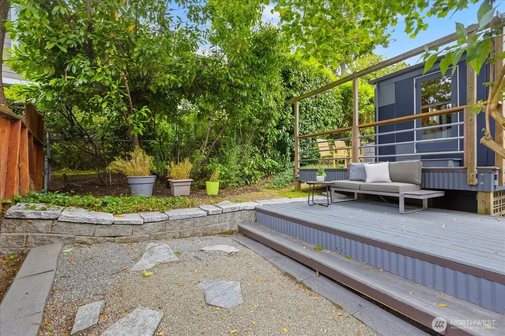 2804 Prosch Avenue W Seattle WA 98119
