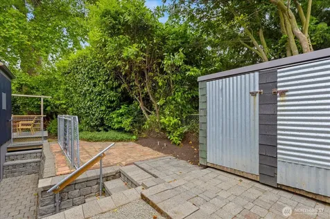 2804 Prosch Avenue W Seattle WA 98119