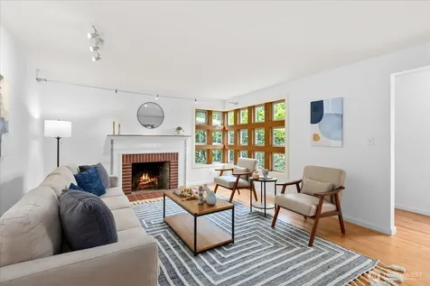 2804 Prosch Avenue W Seattle WA 98119