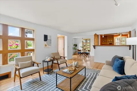 2804 Prosch Avenue W Seattle WA 98119