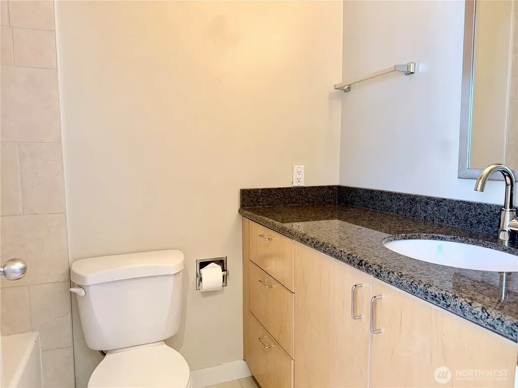 10021 7th Avenue NW Seattle WA 98177