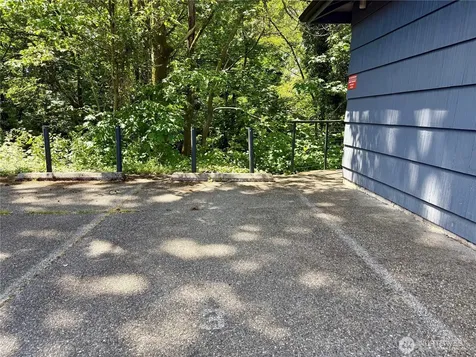 10021 7th Avenue NW Seattle WA 98177