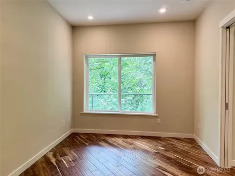 10021 7th Avenue NW Seattle WA 98177
