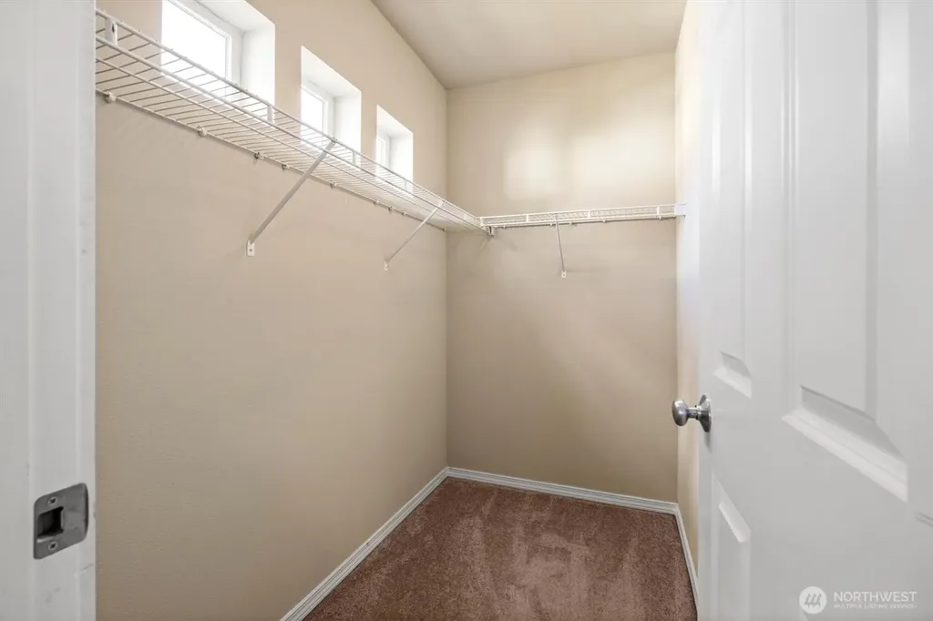 5305 Military Rd E Tacoma WA 98446