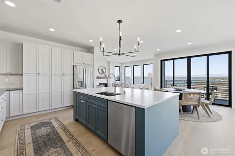 909 32nd Avenue S Seattle WA 98144
