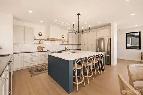 909 32nd Avenue S Seattle WA 98144