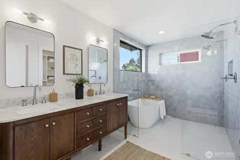 909 32nd Avenue S Seattle WA 98144