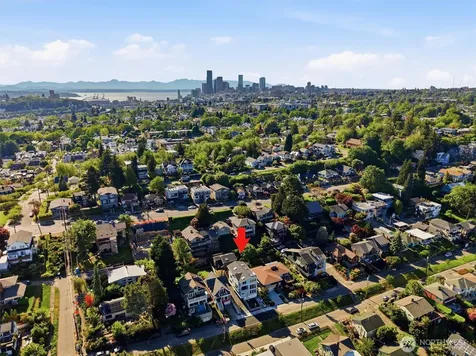 909 32nd Avenue S Seattle WA 98144