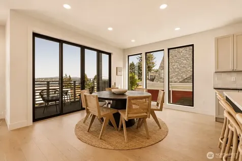909 32nd Avenue S Seattle WA 98144