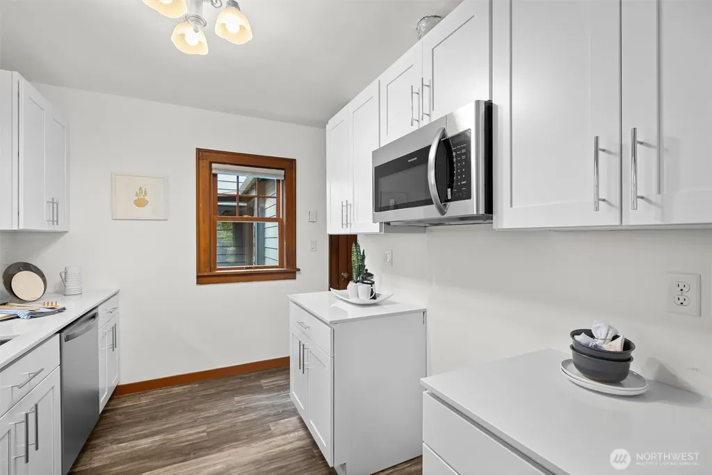 1417 Martin Luther King Jr Way Seattle WA 98122