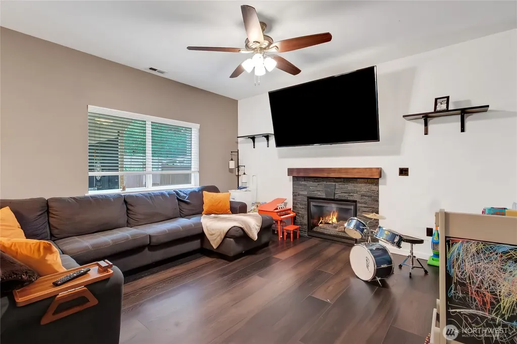 9222 195th Street Ct E Graham WA 98338