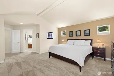 10643 238th Place NE Redmond WA 98053