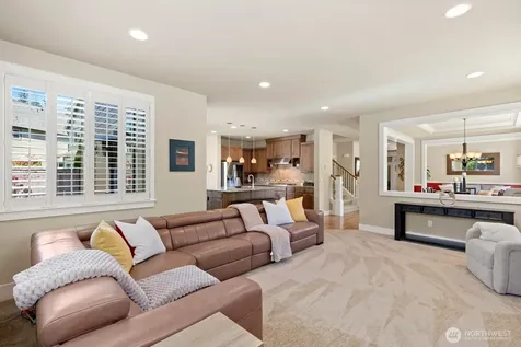 10643 238th Place NE Redmond WA 98053