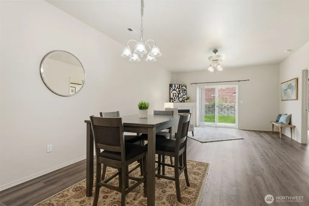 9821 Mia Lane Pasco WA 99301