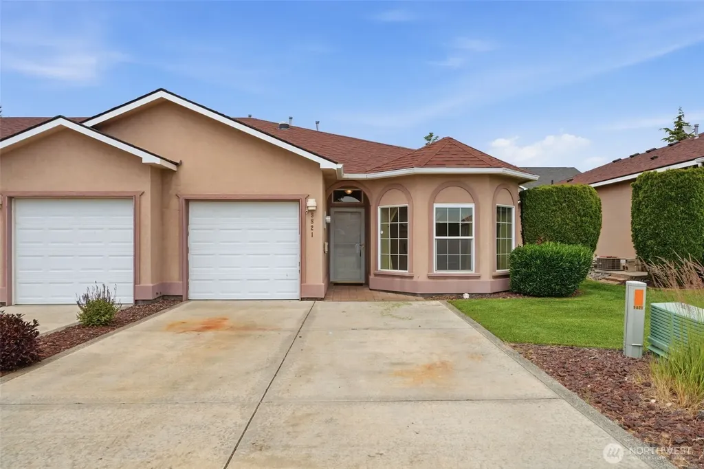 9821 Mia Lane Pasco WA 99301