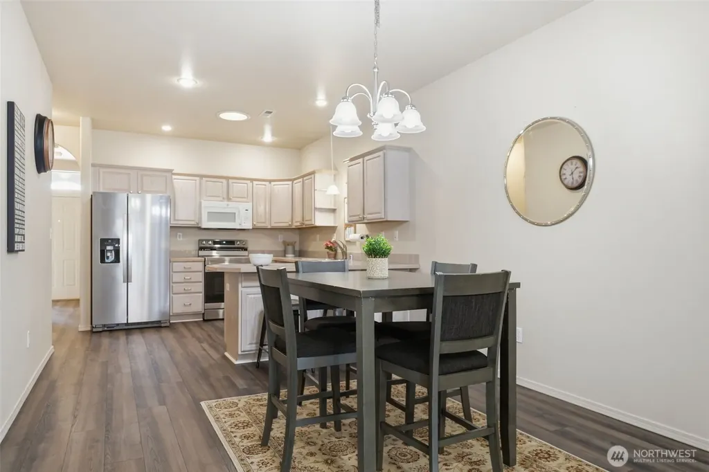 9821 Mia Lane Pasco WA 99301