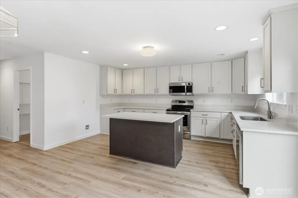 3808 S 335th Place Federal Way WA 98001