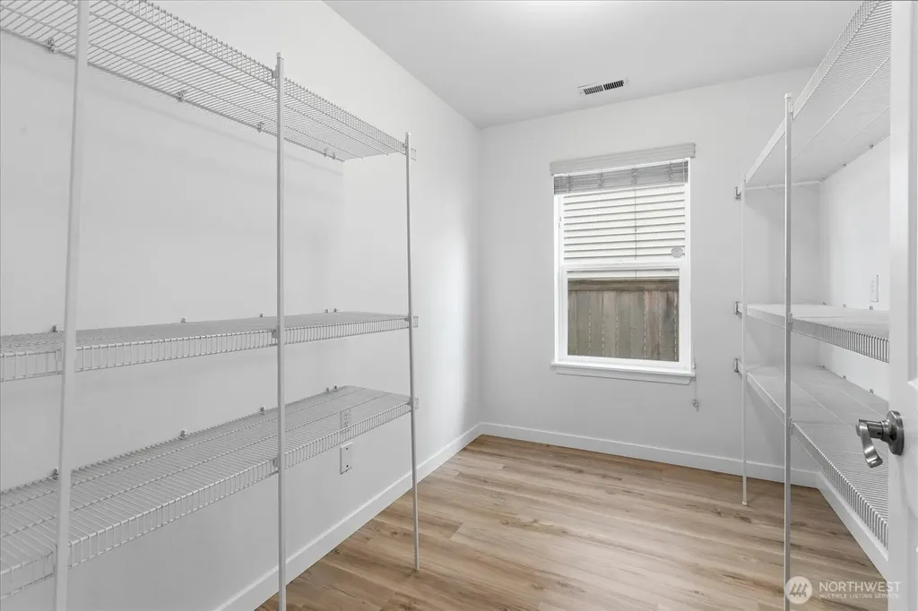 3808 S 335th Place Federal Way WA 98001