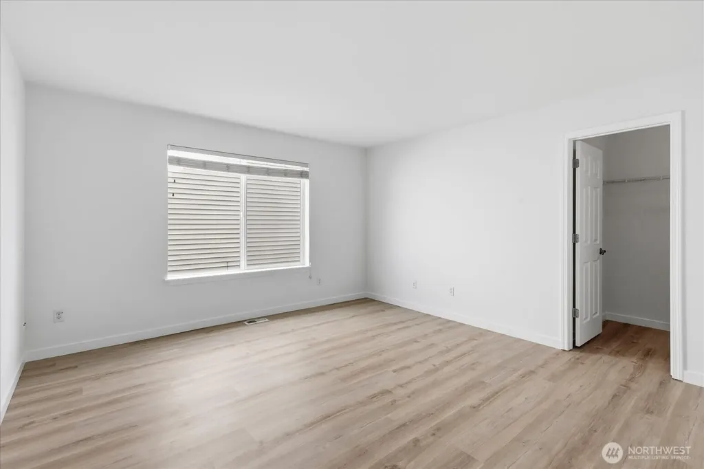 3808 S 335th Place Federal Way WA 98001