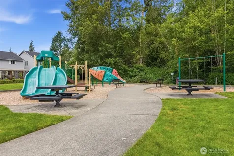 3808 S 335th Place Federal Way WA 98001