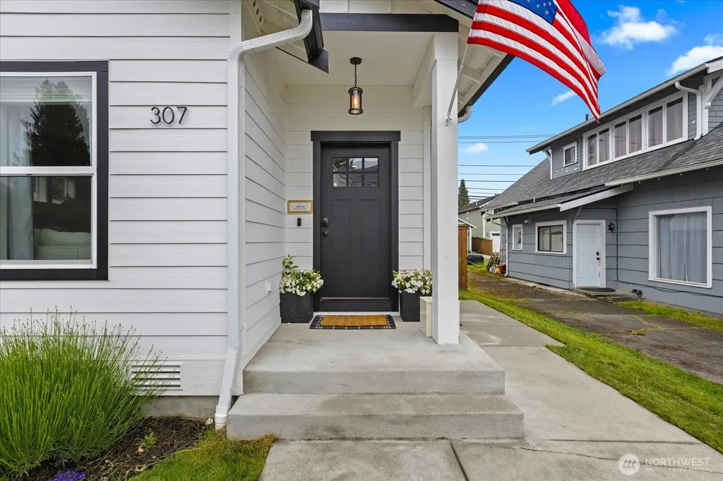 307 N Dunham Avenue Arlington WA 98223
