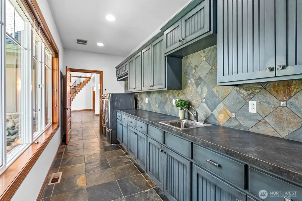 8751 Weidkamp Road Lynden WA 98264