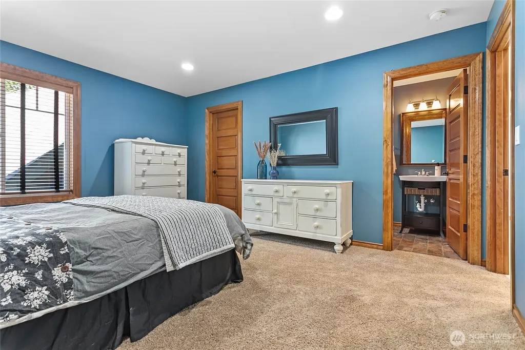 8751 Weidkamp Road Lynden WA 98264