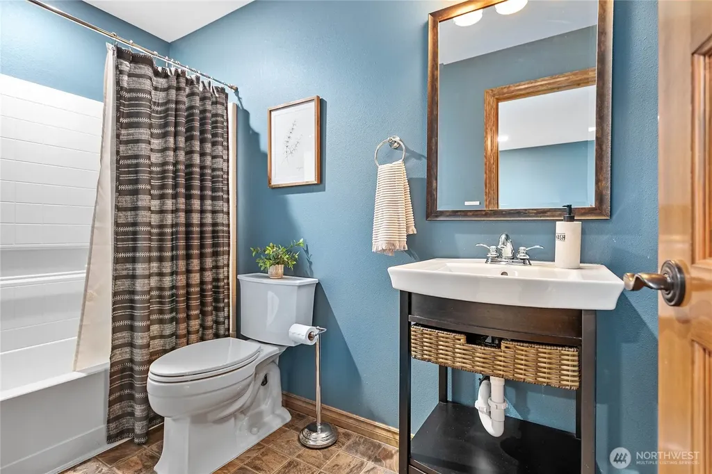 8751 Weidkamp Road Lynden WA 98264
