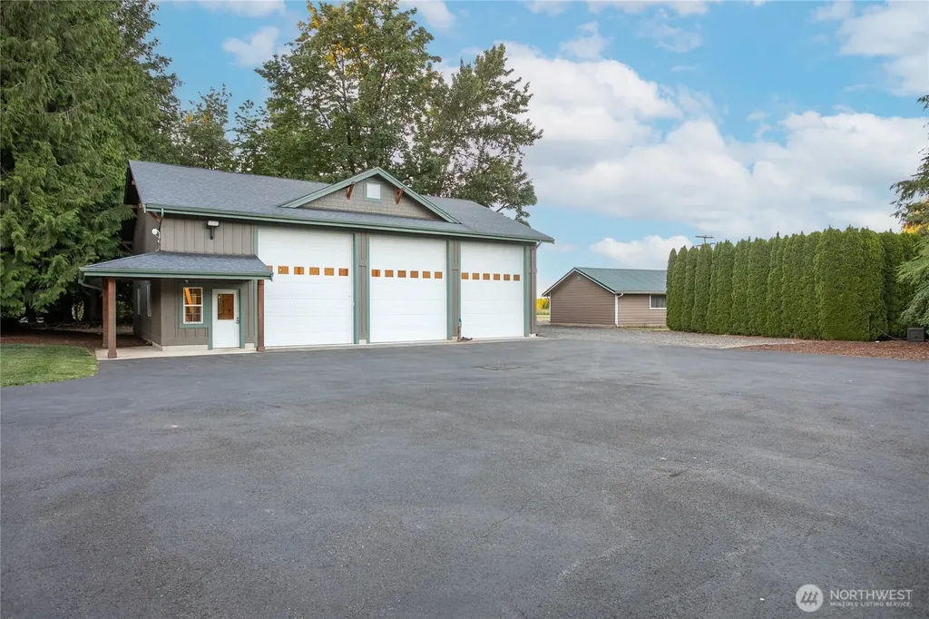 8751 Weidkamp Road Lynden WA 98264