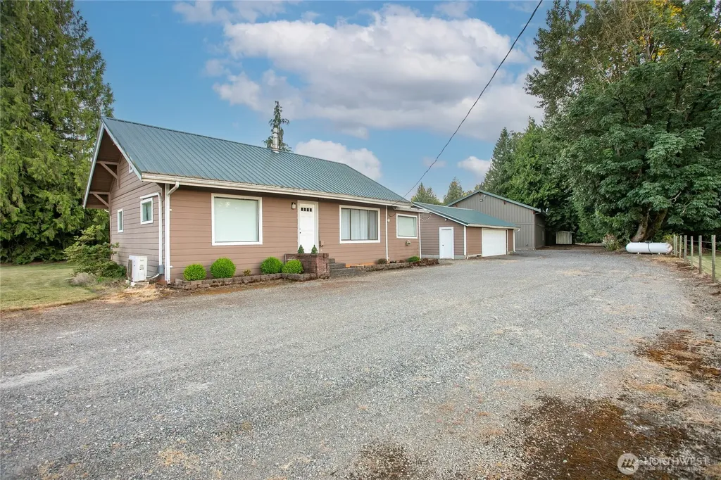 8751 Weidkamp Road Lynden WA 98264