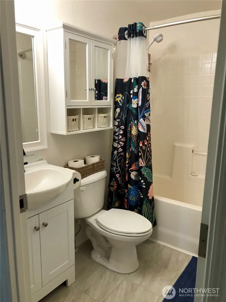 5545 Hillvue Road Blaine WA 98230