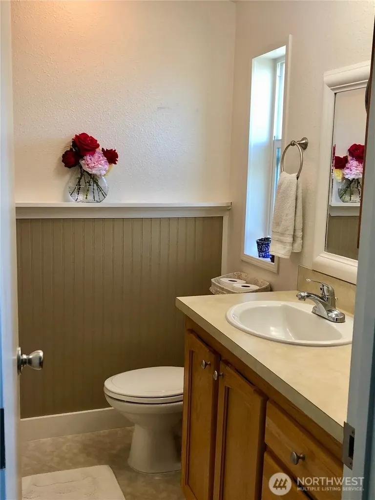 5545 Hillvue Road Blaine WA 98230