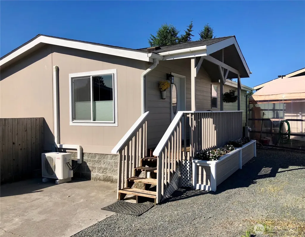 5545 Hillvue Road Blaine WA 98230