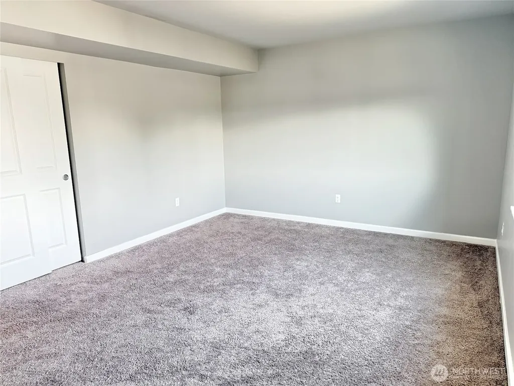 20133 19th Ave E Spanaway WA 98387
