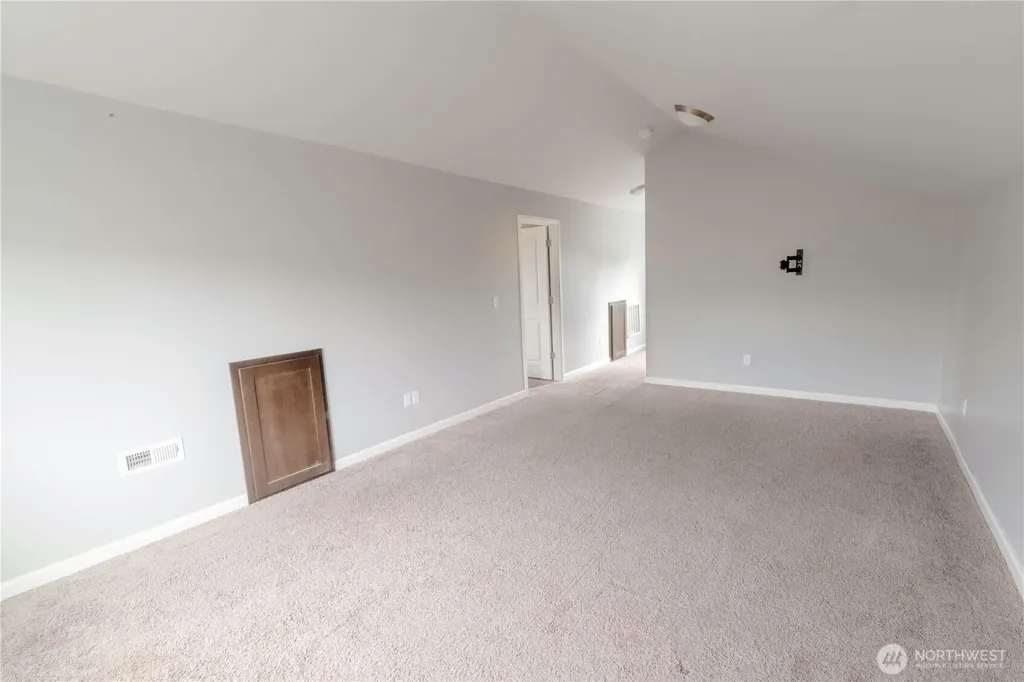 20133 19th Ave E Spanaway WA 98387