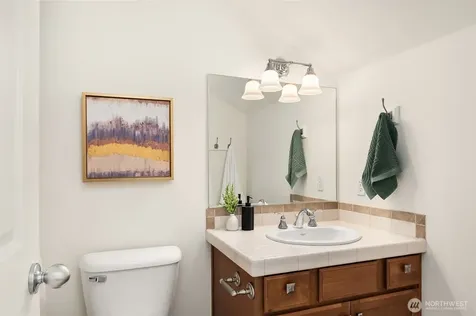 6533 25th Avenue NE Seattle WA 98115