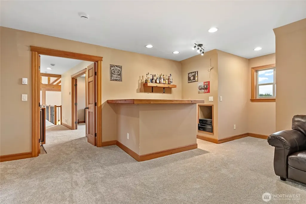 2692 H Street Road Blaine WA 98230