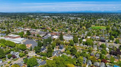 7546 26th Avenue NW Seattle WA 98117